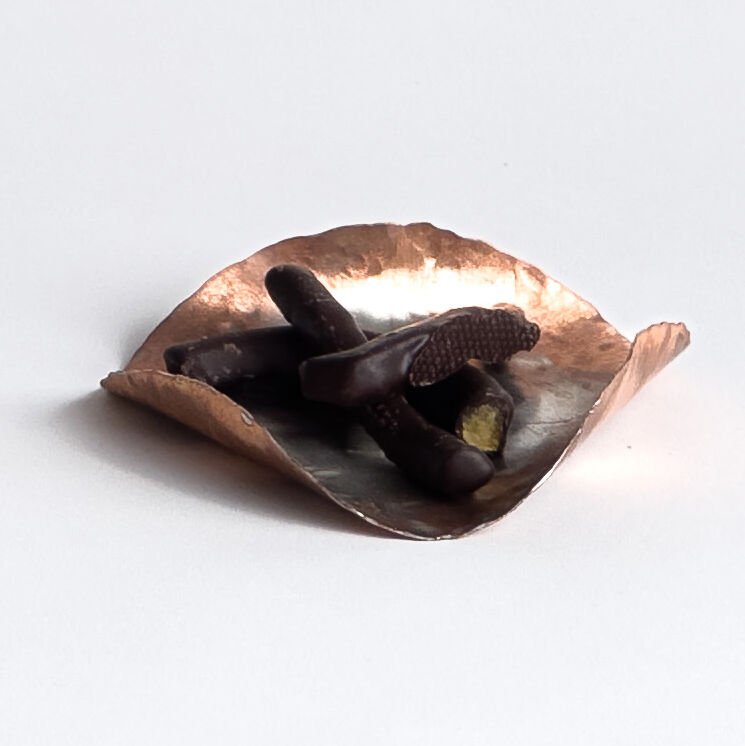 ROSE LEAF